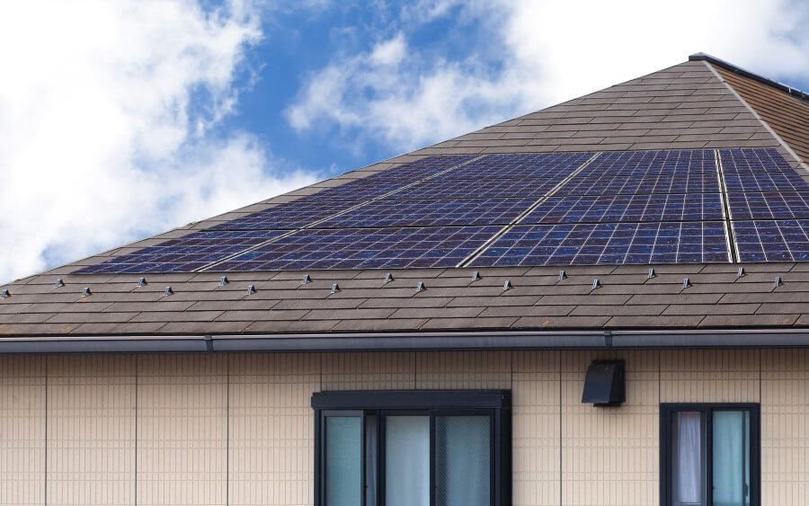 Quanto você acha que é possível economizar com eletricidade se instalar painéis solares na sua casa?