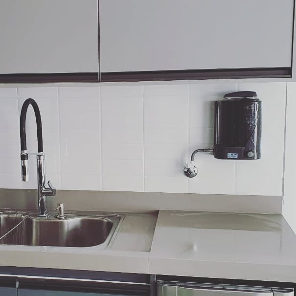 Purificador de água na parede: 3 passos para instalar